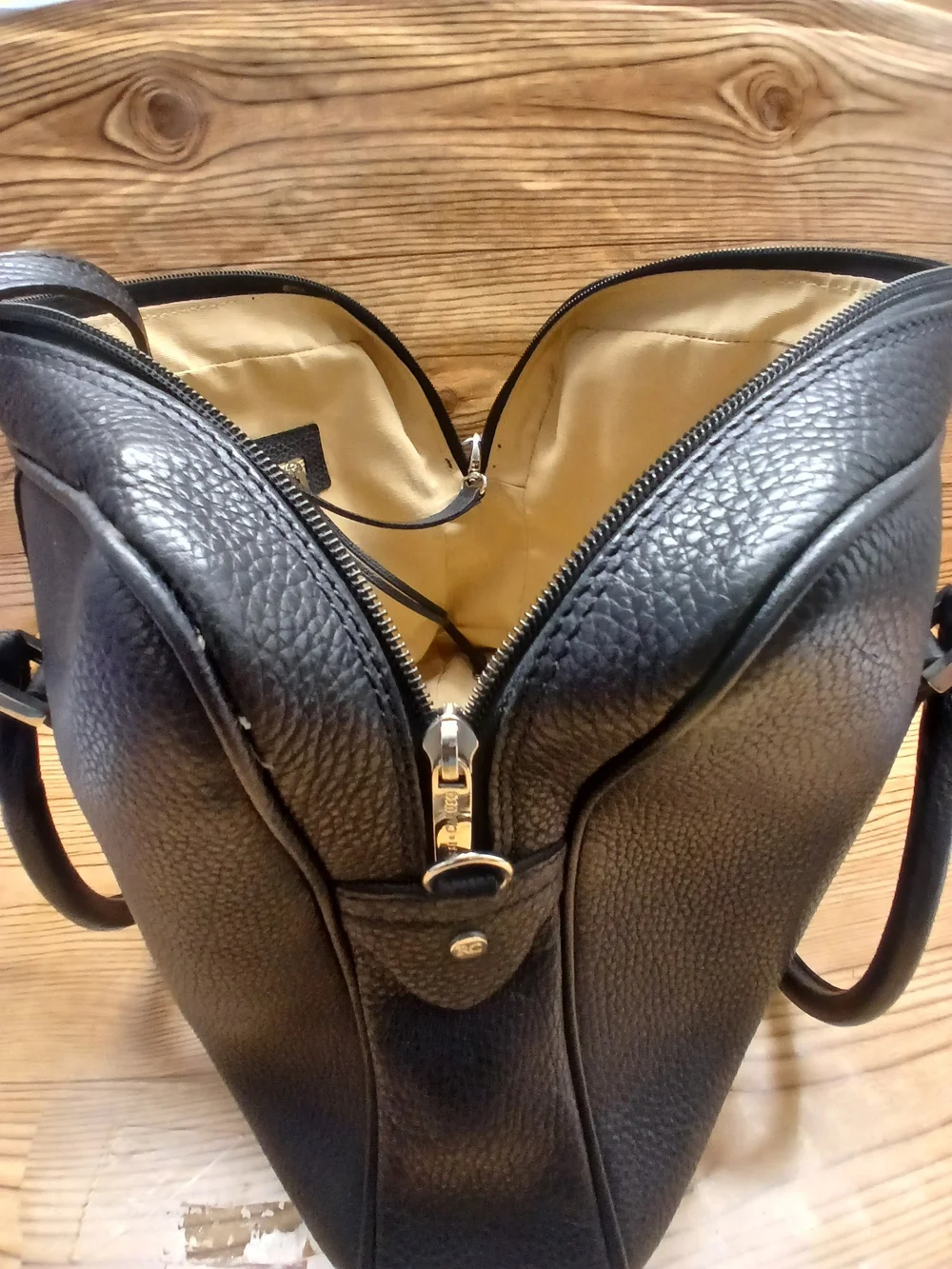 Classic Black Leather Unisex Briefcase with Gold Accent Hardware